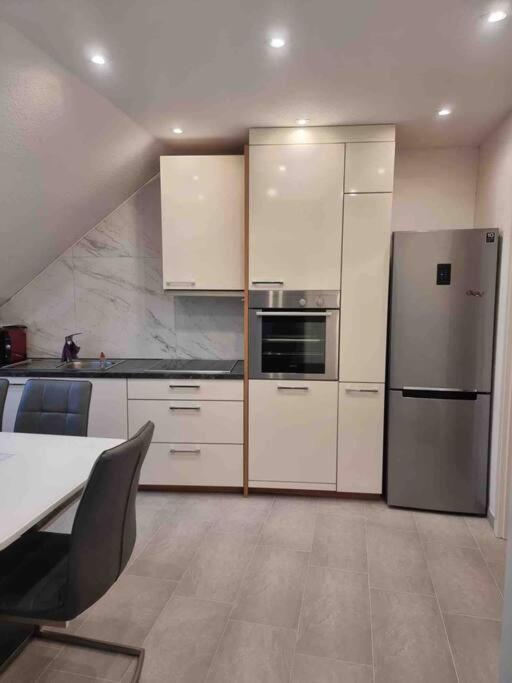 B01 Apartment Between Cologne & Bonn With Nature Access Troisdorf Bagian luar foto