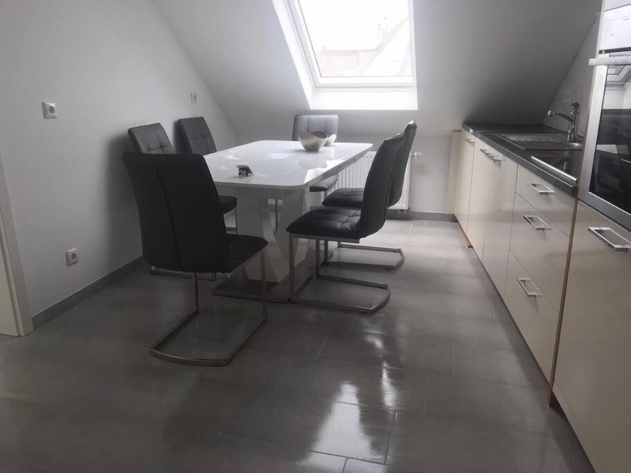 B01 Apartment Between Cologne & Bonn With Nature Access Troisdorf Bagian luar foto